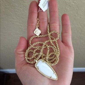 ❌SOLD Kendra Scott shaylee necklace